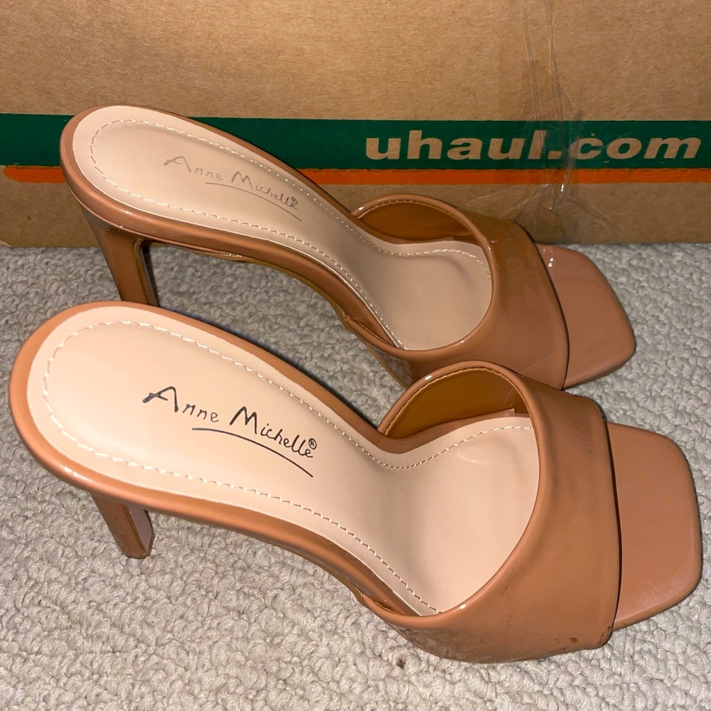 Anne Michelle Nude Patent Mules